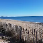 Belle Climatisee, 4 Couchages A 400 M De La 2 Terrasse D Angle Parking Dans Securisee Avec Piscine Commune Lrond39 * Portiragnes