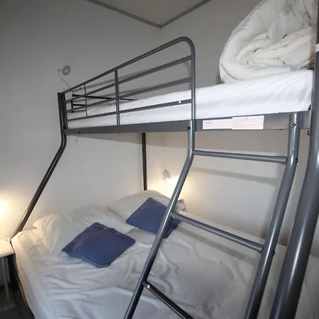 Belle 4 Couchages A 400 M De La 2 Terrasse D Angle Parking Dans Securisee Avec Piscine Commune Lrond39 וילה *