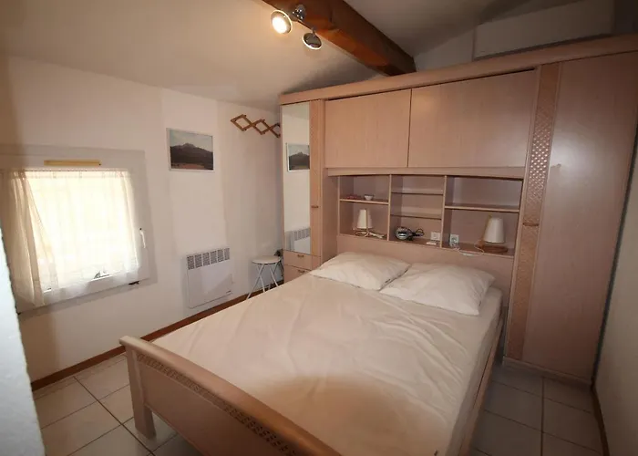 Villa Belle Climatisee, 4 Couchages A 400 M De La 2 Terrasse D Angle Parking Dans Securisee Avec Piscine Commune Lrond39 Portiragnes