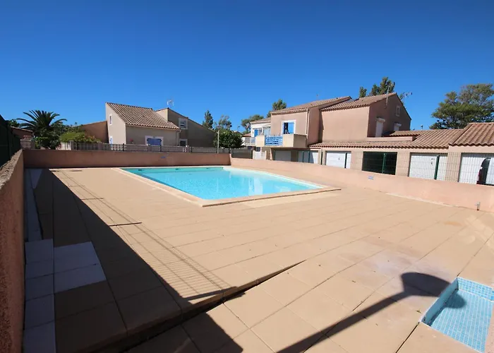 Belle Climatisee, 4 Couchages A 400 M De La 2 Terrasse D Angle Parking Dans Securisee Avec Piscine Commune Lrond39 *