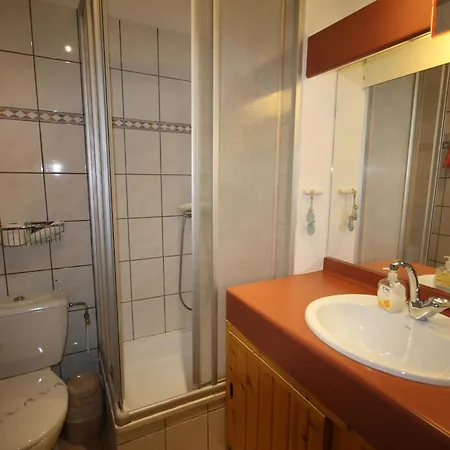 Βίλα Belle Climatisee, 4 Couchages A 400 M De La 2 Terrasse D Angle Parking Dans Securisee Avec Piscine Commune Lrond39 Portiragnes