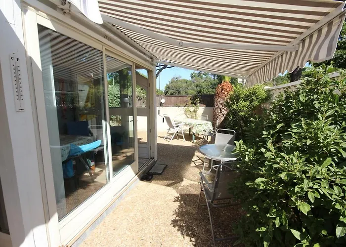 Belle Climatisee, 4 Couchages A 400 M De La 2 Terrasse D Angle Parking Dans Securisee Avec Piscine Commune Lrond39 *